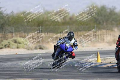 media/Oct-30-2025-Racers Edge (Thu) [[dabbdaf680]]/3-B Group/Session 2 Turn 2/